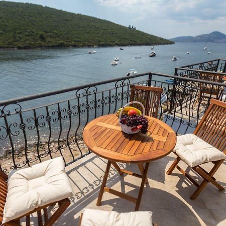 Villa San Apartments Tivat Exterior photo